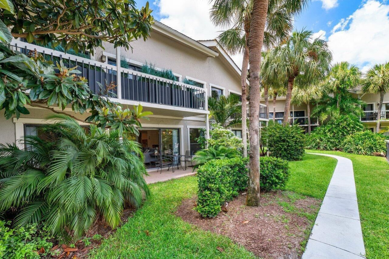 11863 Wimbledon Circle, Unit 433, Wellington, FL 33414 Photo