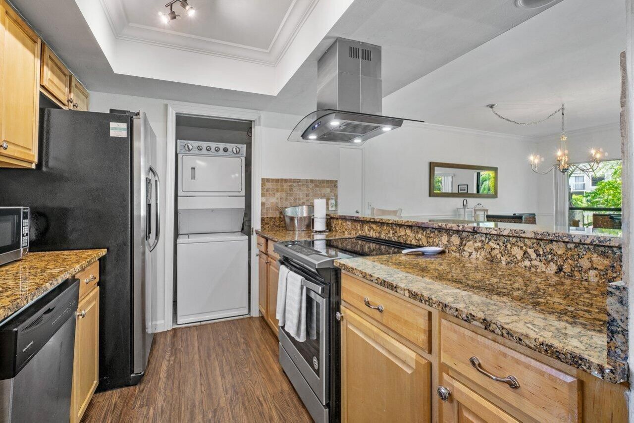 11863 Wimbledon Circle, Unit 433, Wellington, FL 33414 Photo