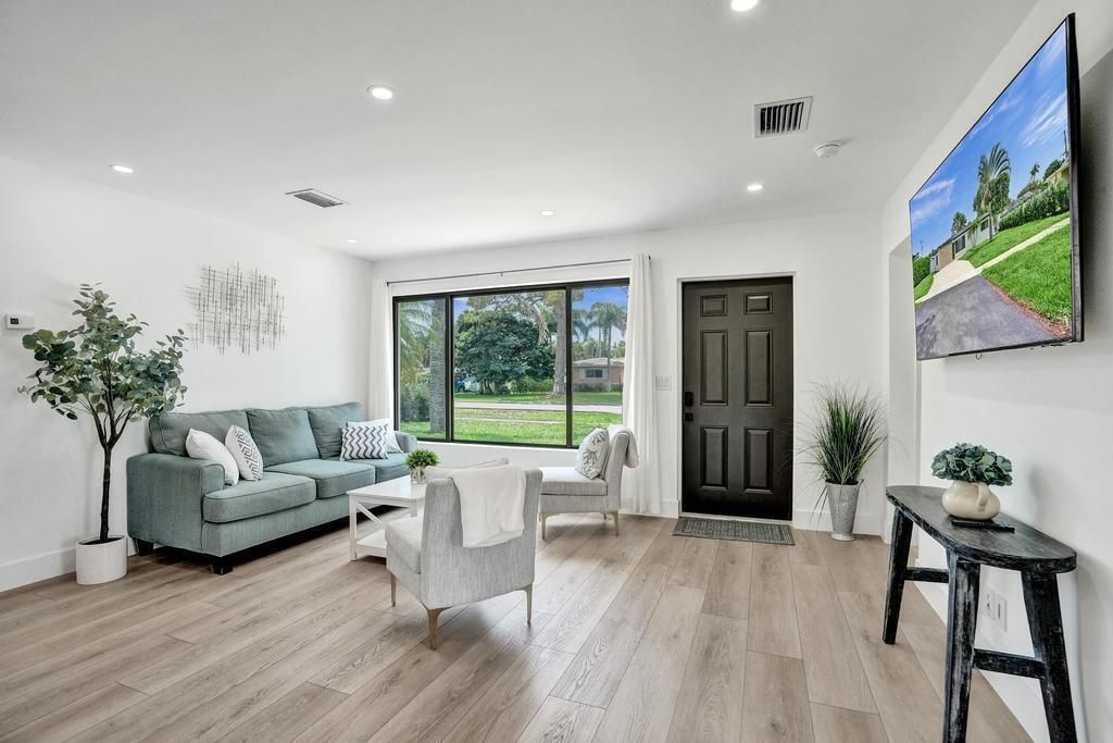1001 SE 13th Court, Deerfield Beach, FL 33441 Photo