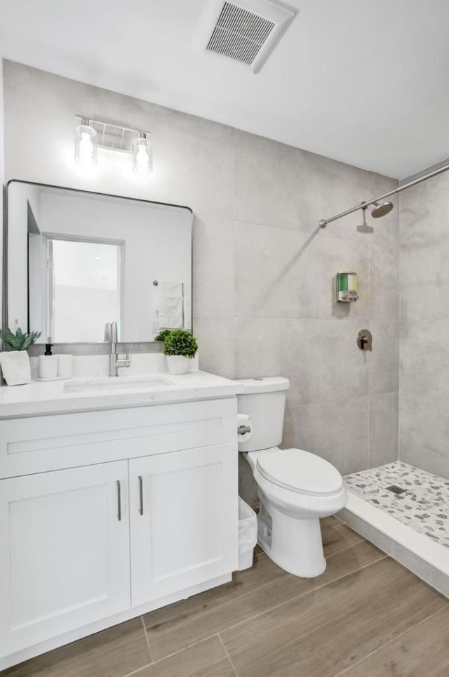 1001 SE 13th Court, Deerfield Beach, FL 33441 Photo