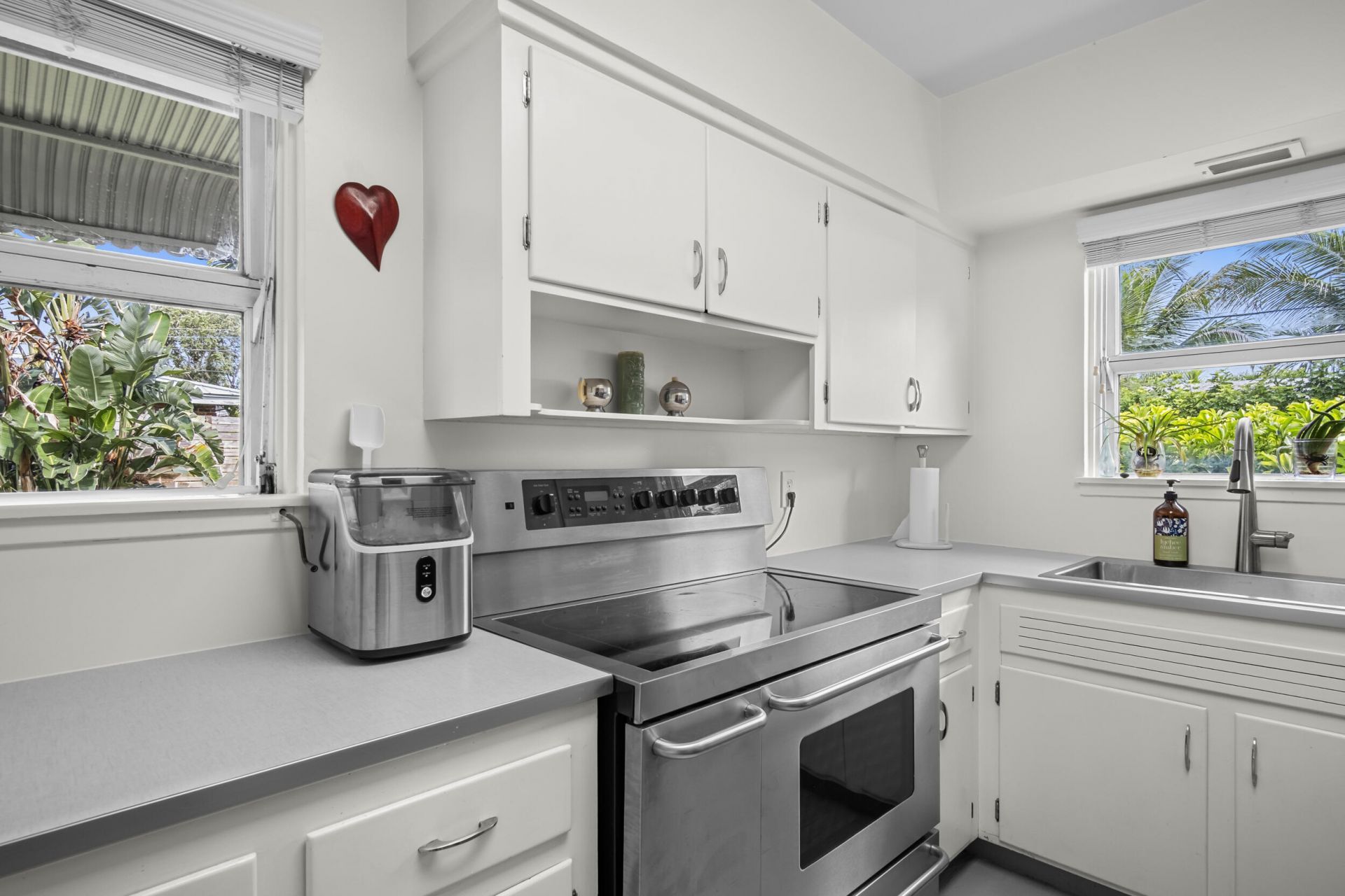 15 N Swinton Circle, Delray Beach, FL 33444 Photo