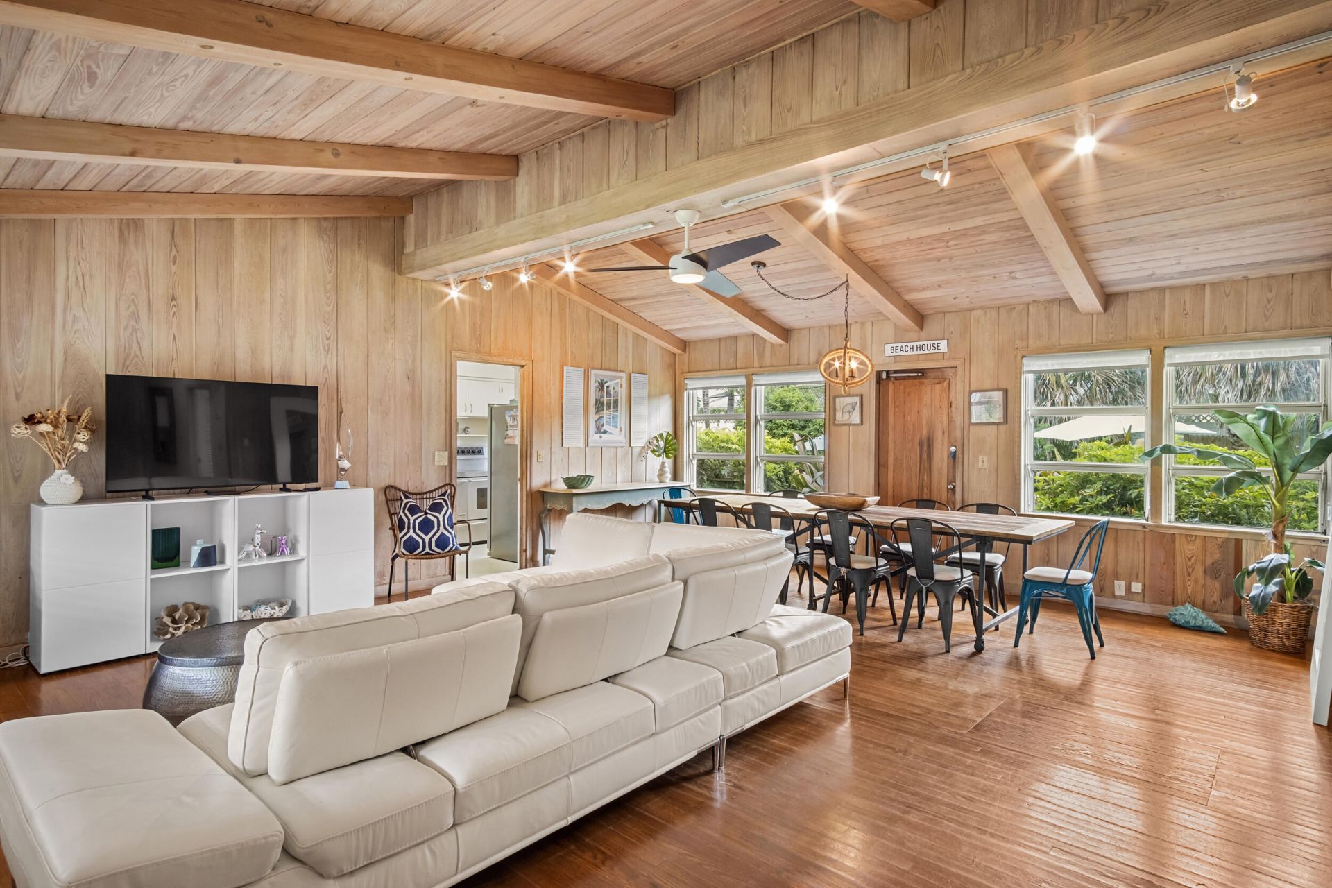 15 N Swinton Circle, Delray Beach, FL 33444 Photo