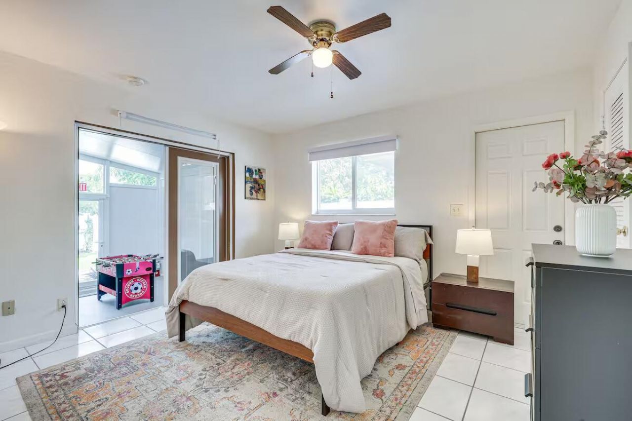 124 SW 2nd Avenue, Hallandale Beach, FL 33009 Photo