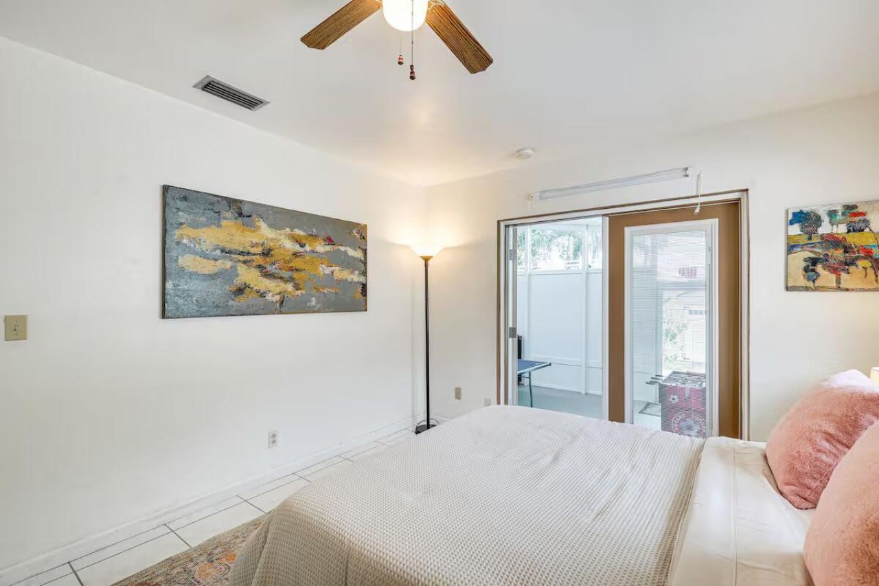 124 SW 2nd Avenue, Hallandale Beach, FL 33009 Photo