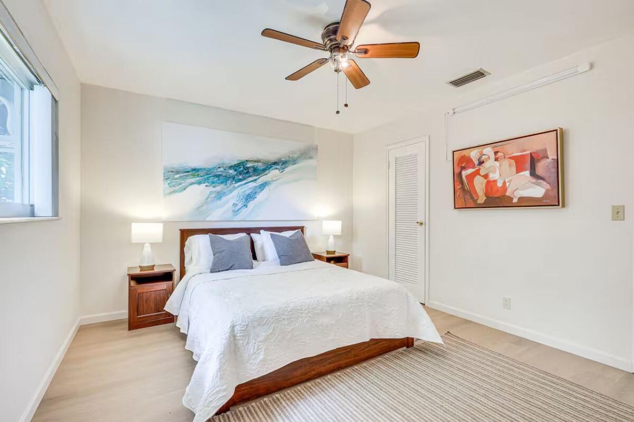 124 SW 2nd Avenue, Hallandale Beach, FL 33009 Photo
