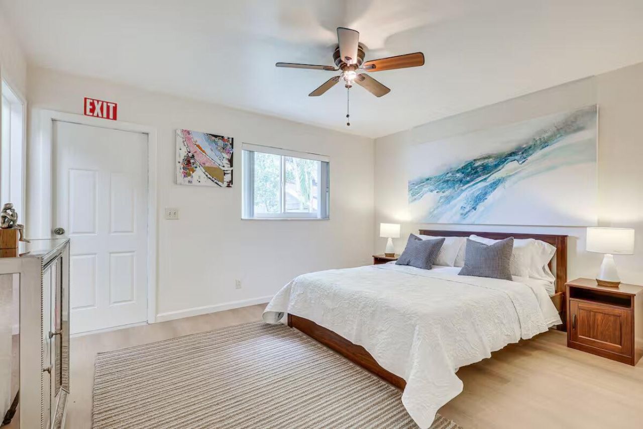 124 SW 2nd Avenue, Hallandale Beach, FL 33009 Photo