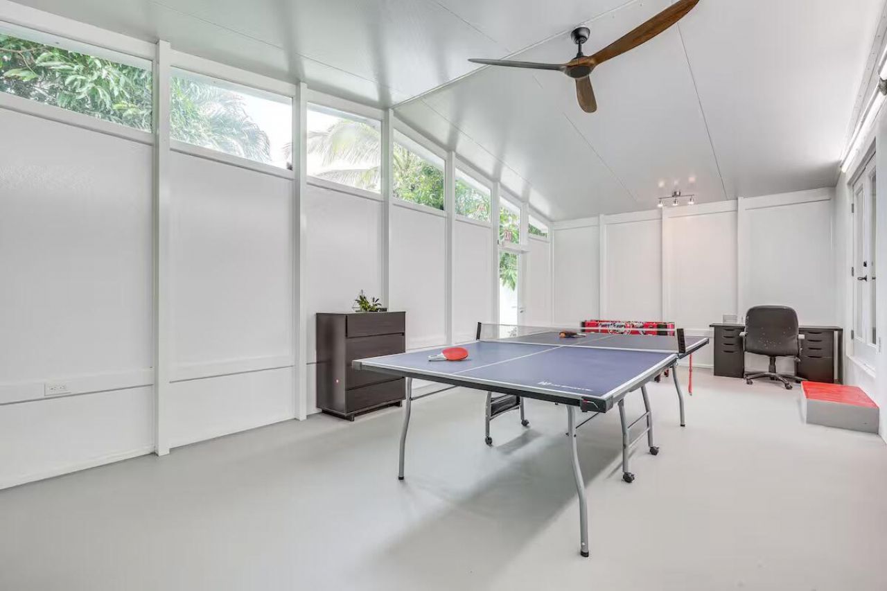 124 SW 2nd Avenue, Hallandale Beach, FL 33009 Photo