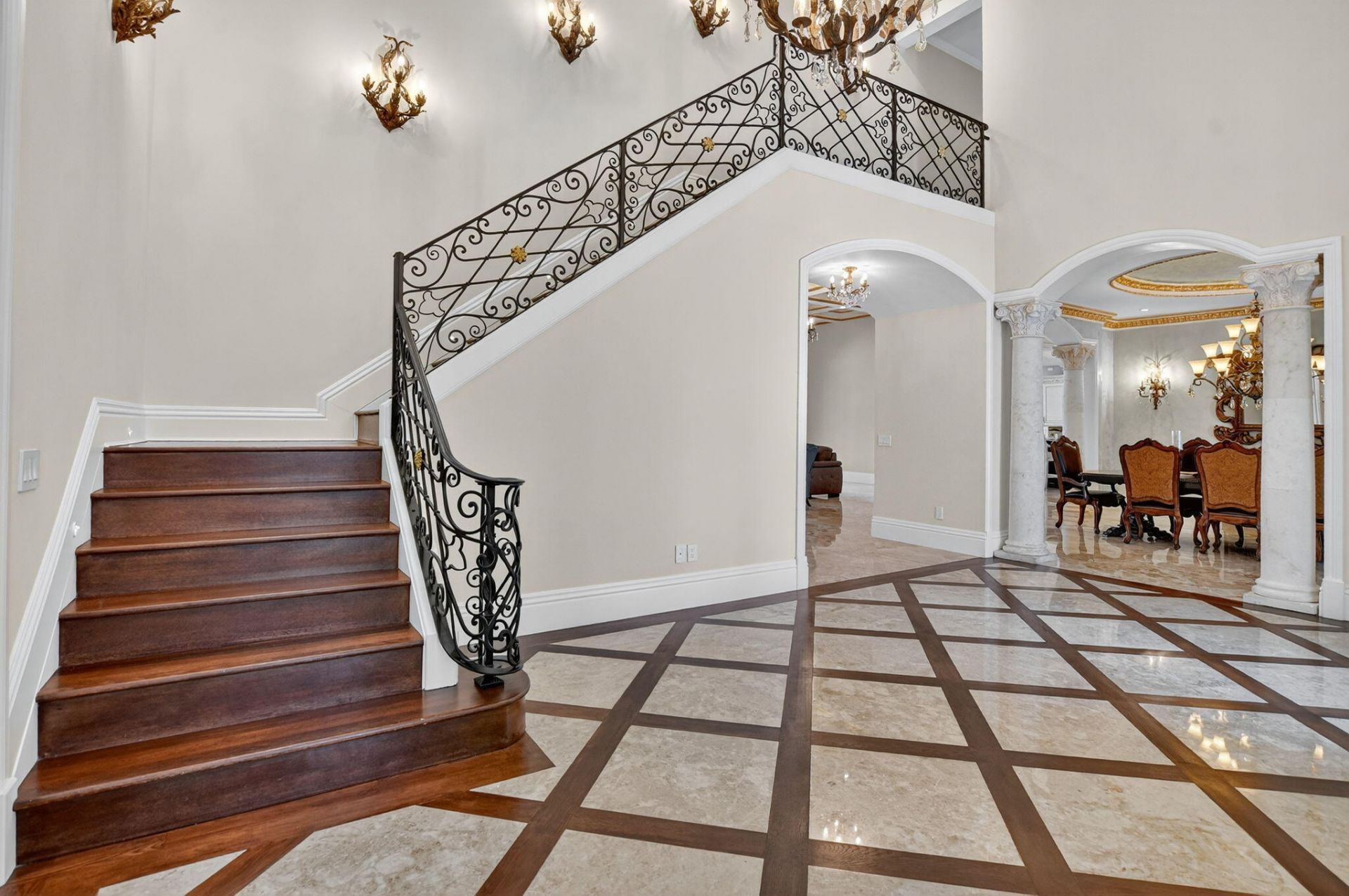 377 E Coconut Palm Road, Boca Raton, FL 33432 Photo