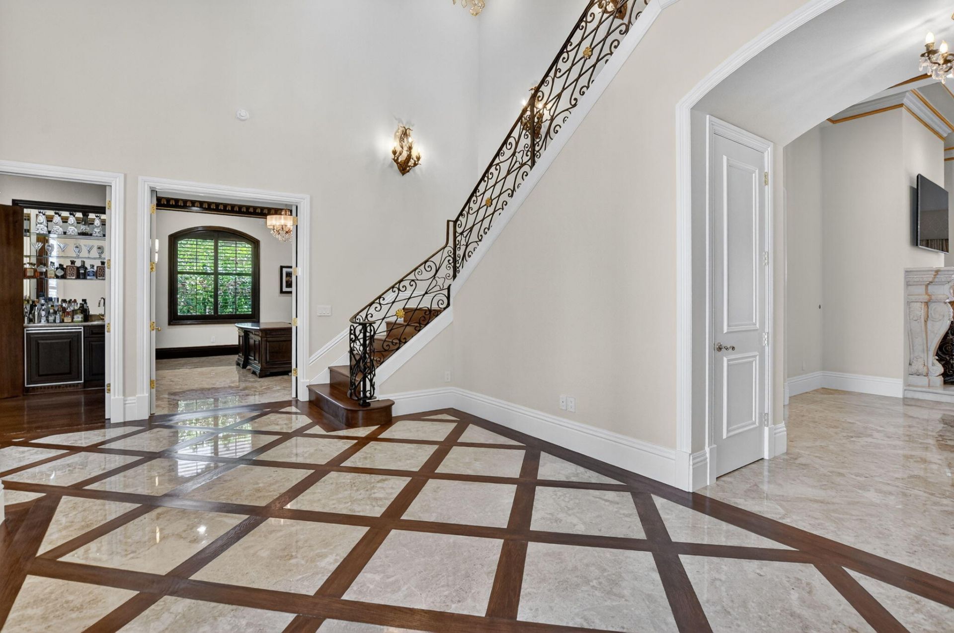 377 E Coconut Palm Road, Boca Raton, FL 33432 Photo