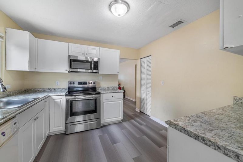 516 Nathan Hale Road, Unit 1, West Palm Beach, FL 33405 Photo