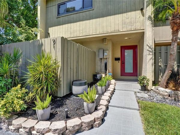 91 NE 17th Court, Fort Lauderdale, FL 33305