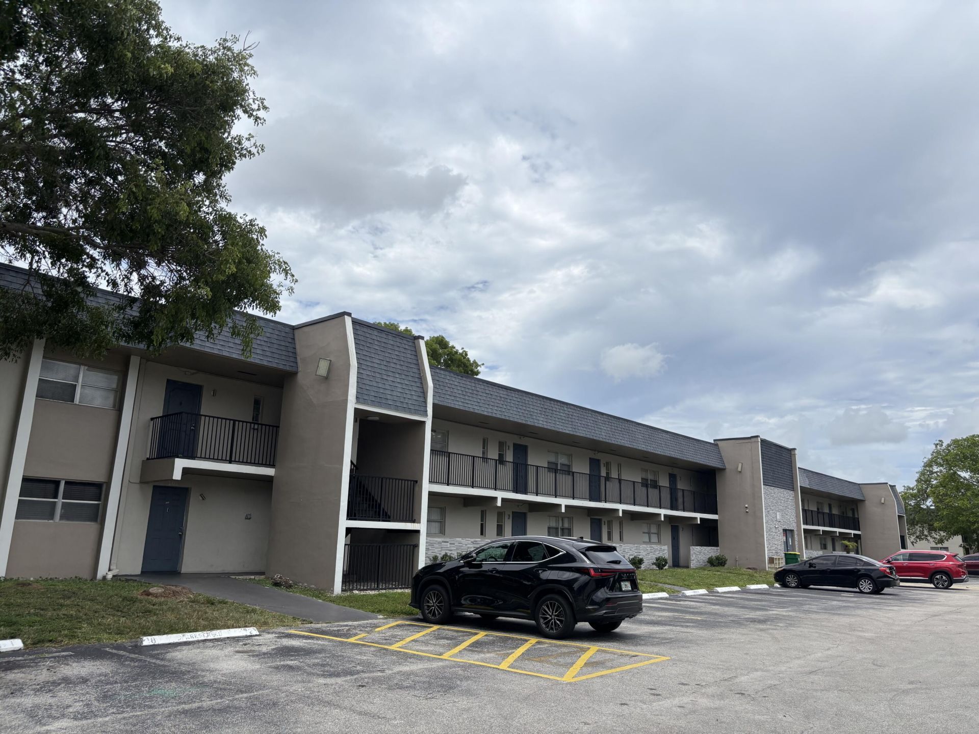 8051 S Colony Circle, Unit 107, Tamarac, FL 33321 Photo