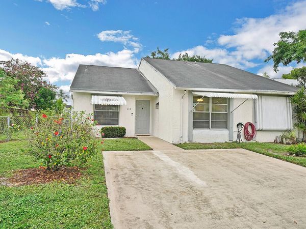 113 Pinewood Court, Jupiter, FL 33458