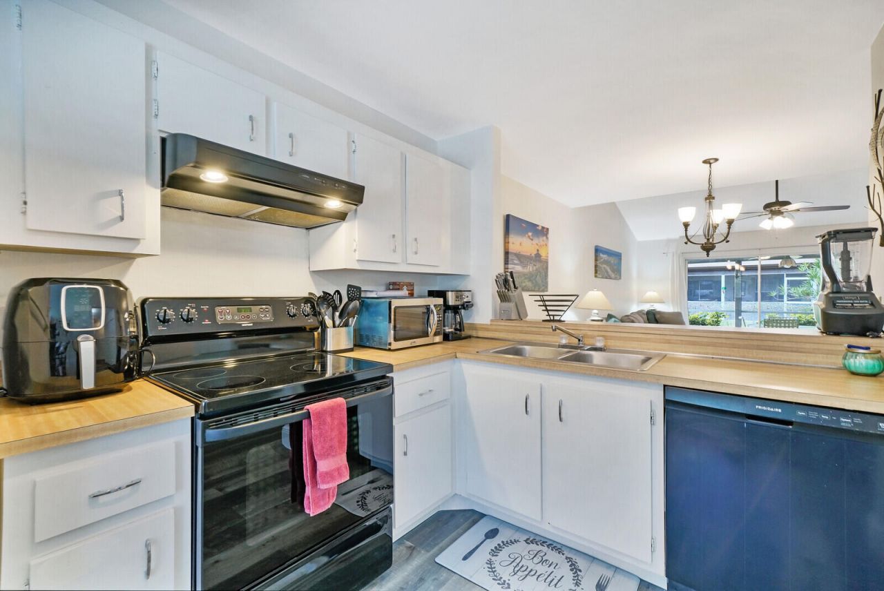 113 Pinewood Court, Jupiter, FL 33458 Photo