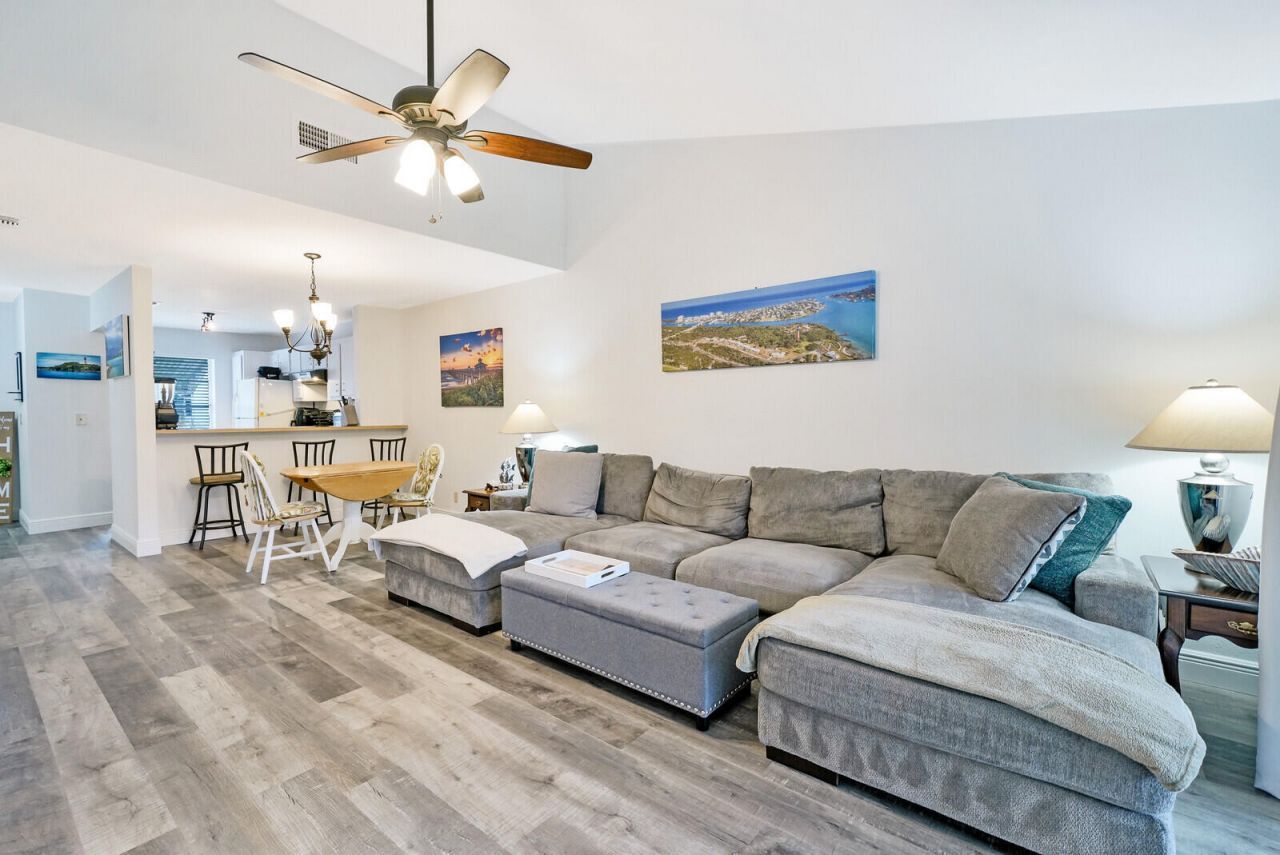 113 Pinewood Court, Jupiter, FL 33458 Photo