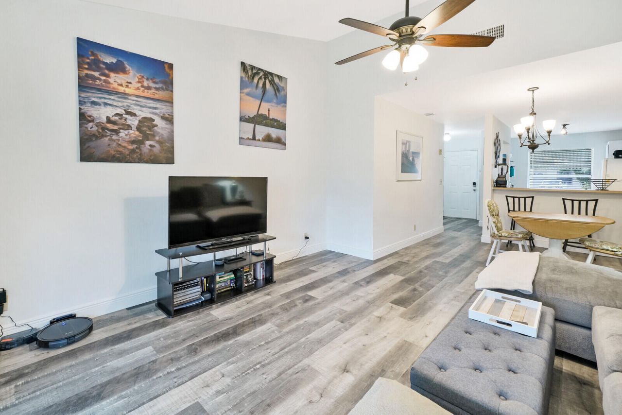 113 Pinewood Court, Jupiter, FL 33458 Photo
