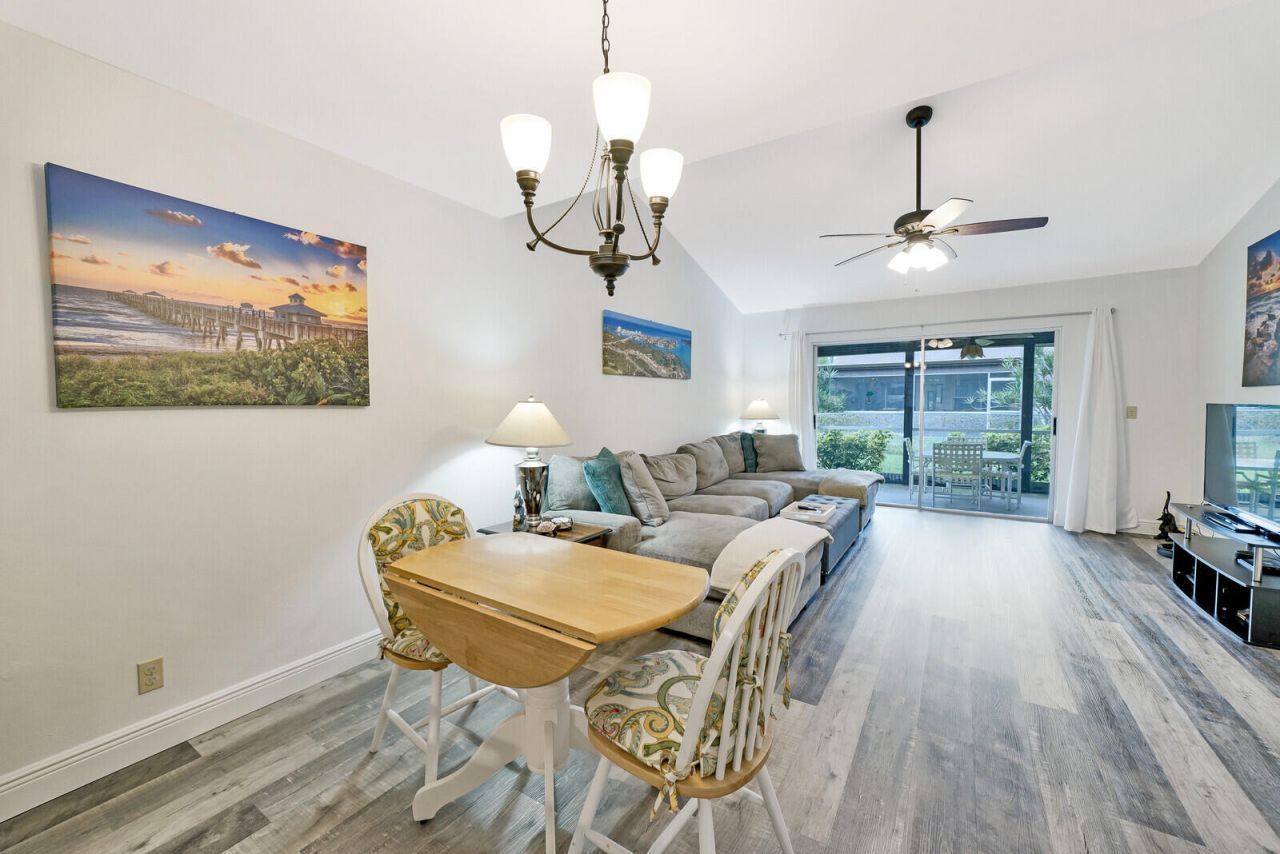113 Pinewood Court, Jupiter, FL 33458 Photo