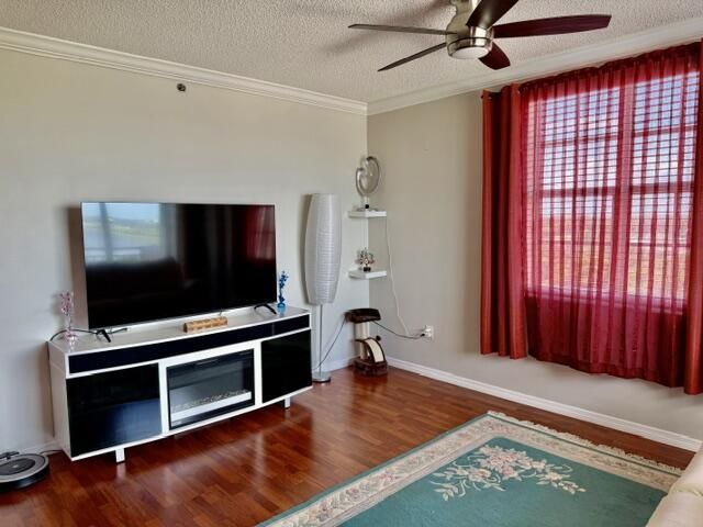 616 Clearwater Park Road, Unit 713, West Palm Beach, FL 33401 Photo