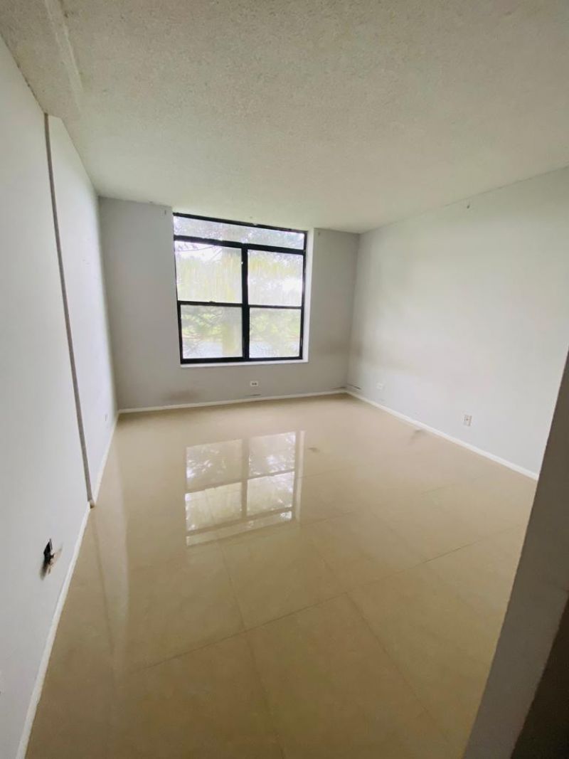 3760 Inverrary Drive, Unit 2h, Lauderhill, FL 33319 Photo