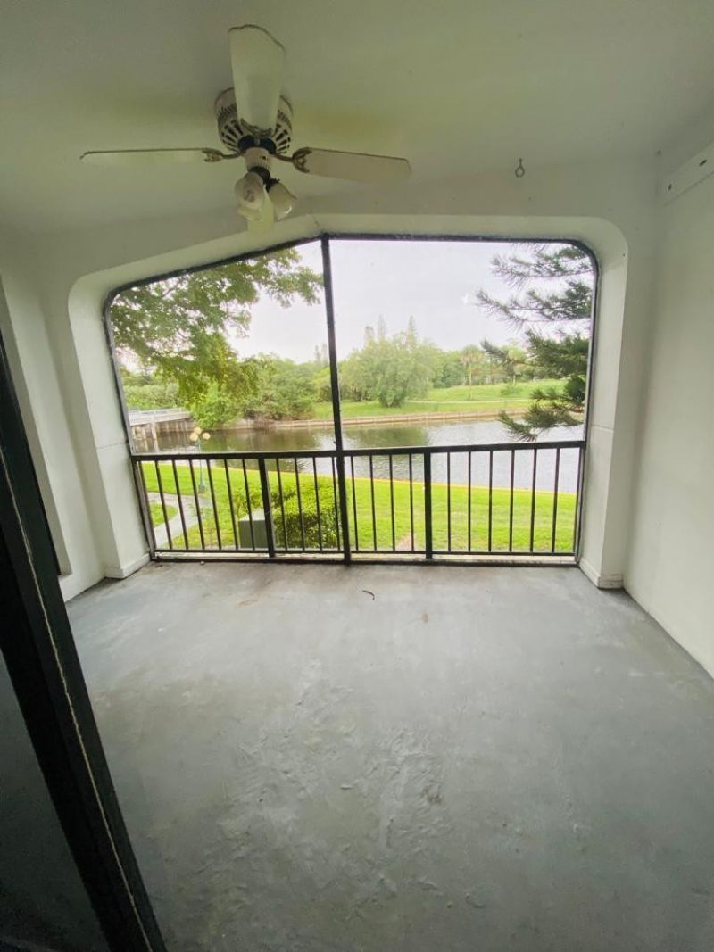 3760 Inverrary Drive, Unit 2h, Lauderhill, FL 33319 Photo