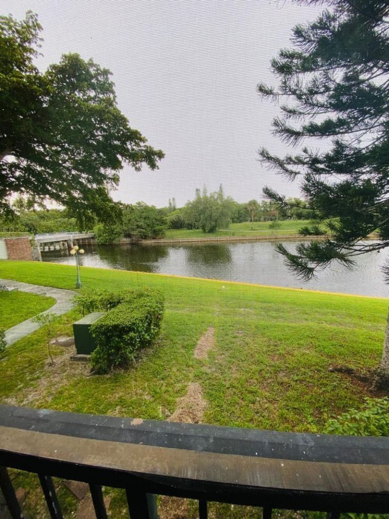 3760 Inverrary Drive, Unit 2h, Lauderhill, FL 33319 Photo