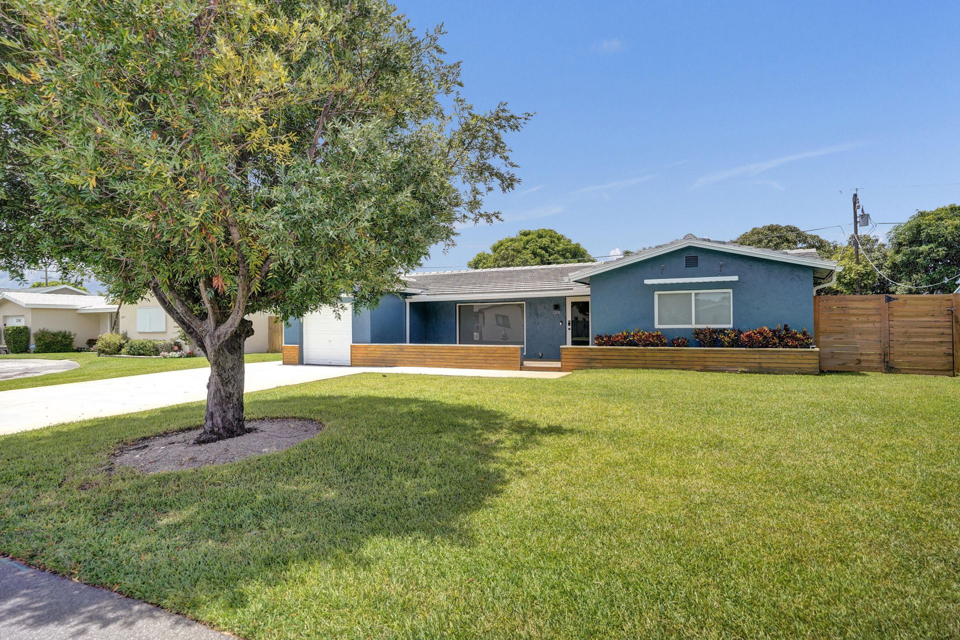 1201 SW 28th Avenue, Boynton Beach, FL 33426 Photo