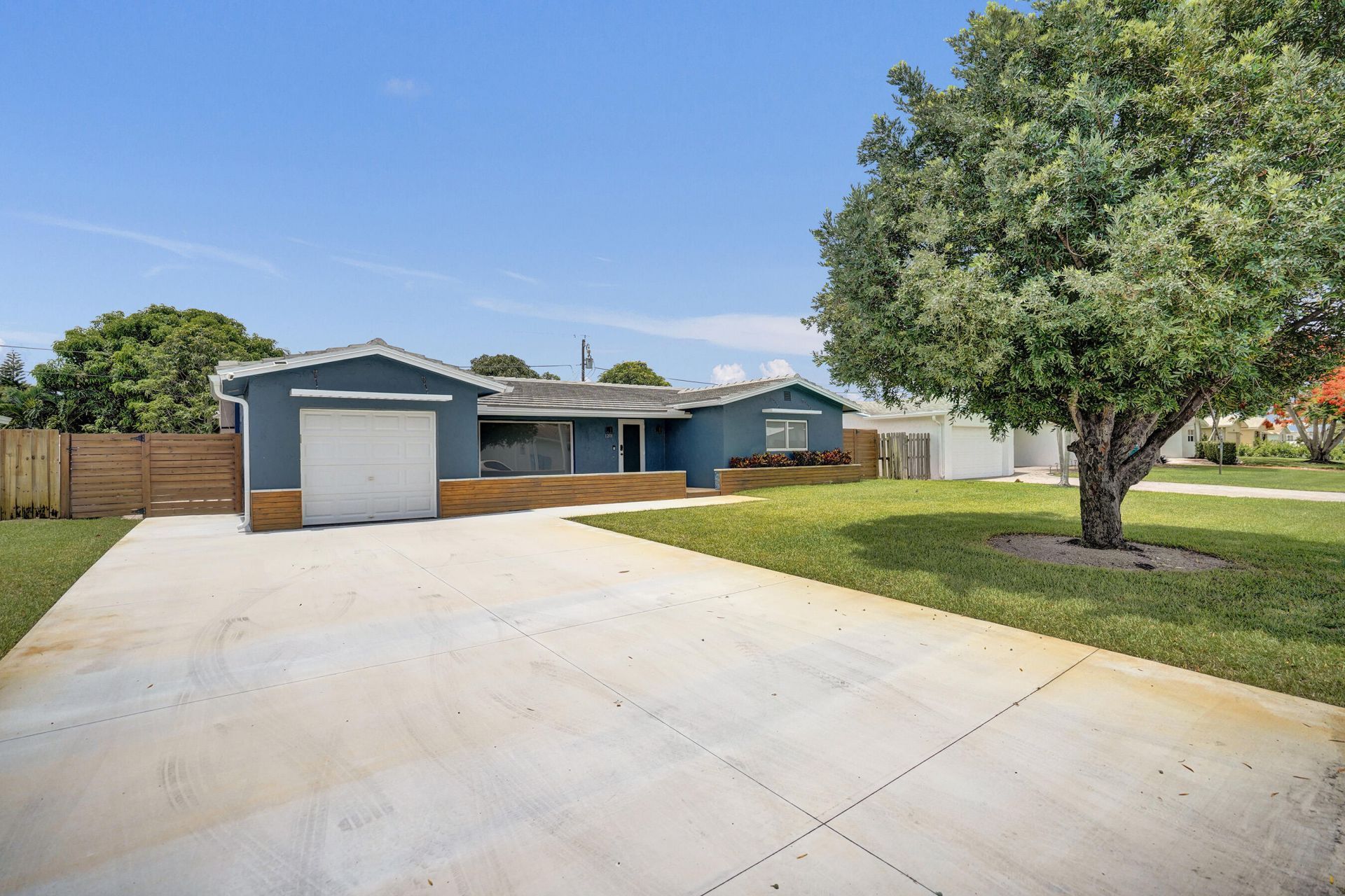 1201 SW 28th Avenue, Boynton Beach, FL 33426 Photo