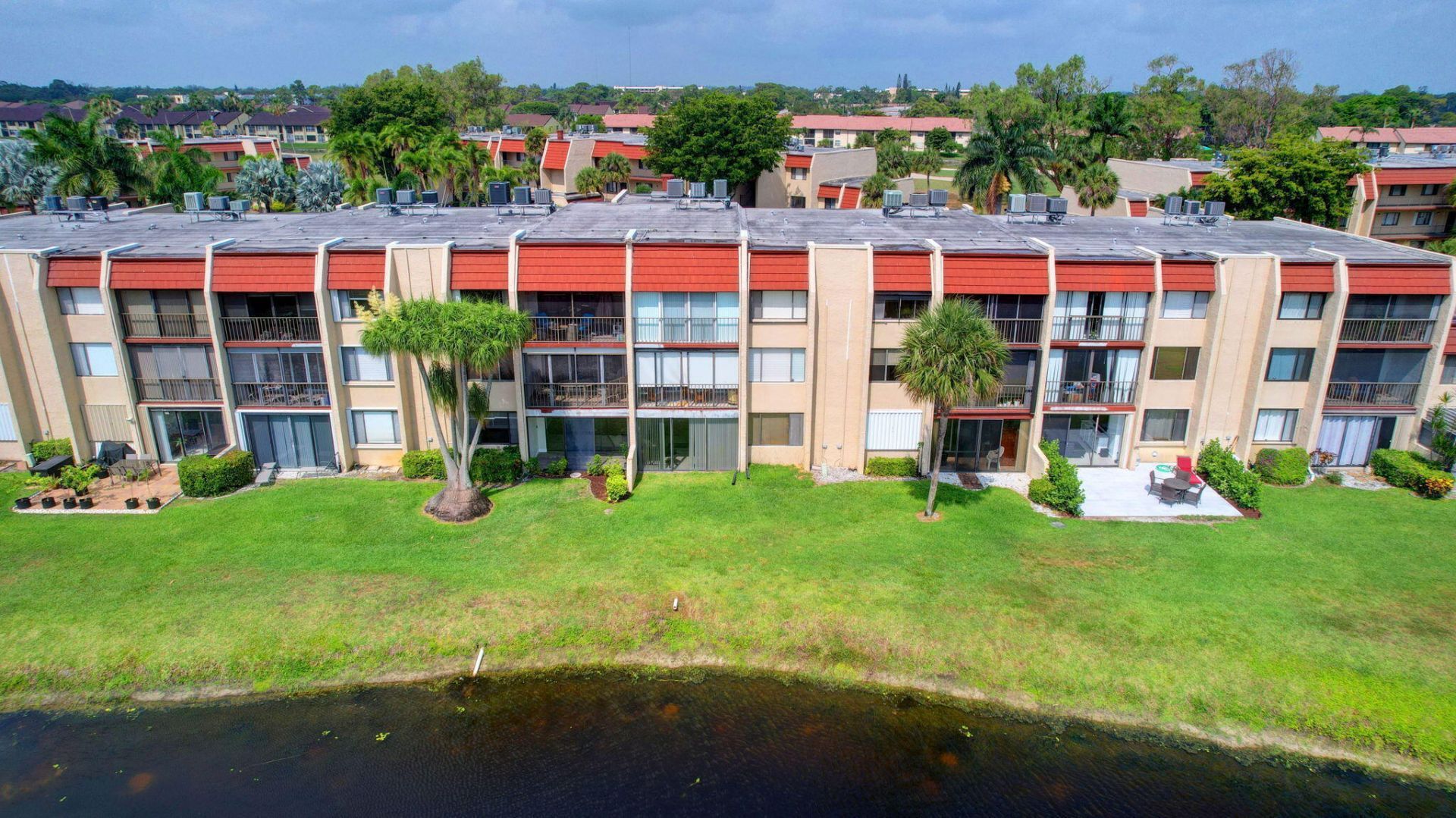 4539 Luxemburg Court, Unit 304, Lake Worth, FL 33467 Photo