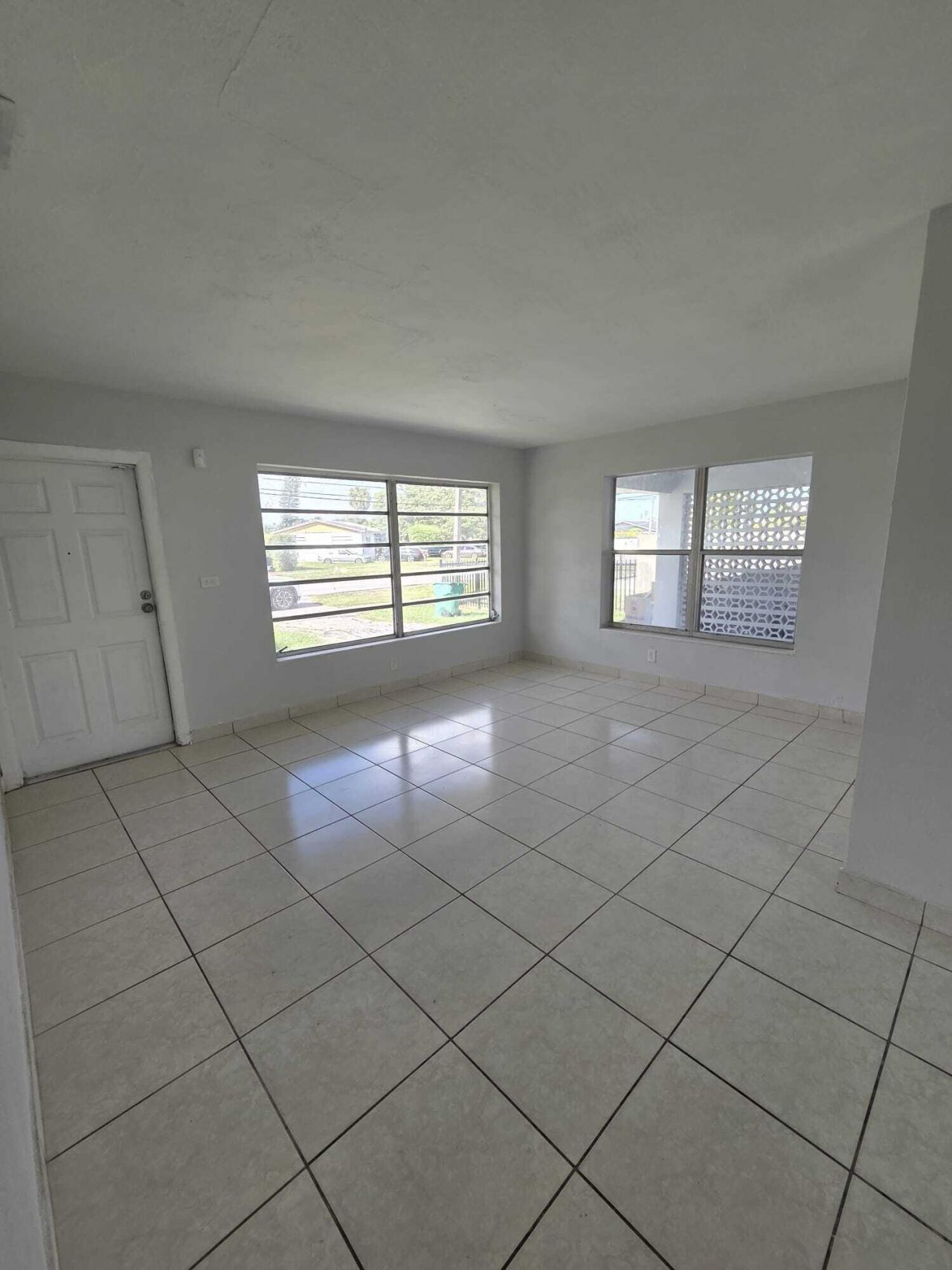 2455 NW 207th Street, Miami Gardens, FL 33056 Photo