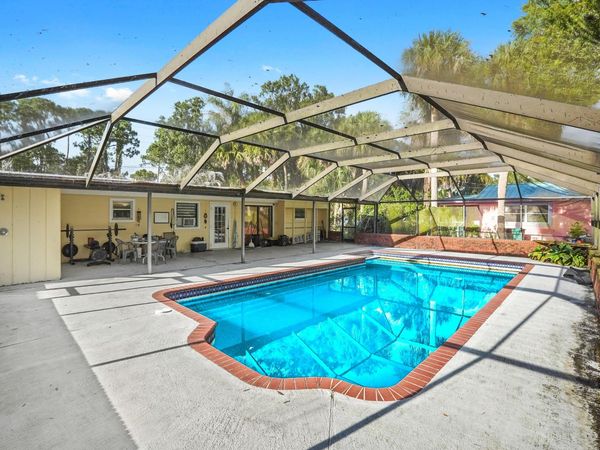 203 E Easy Street, Fort Pierce, FL 34982