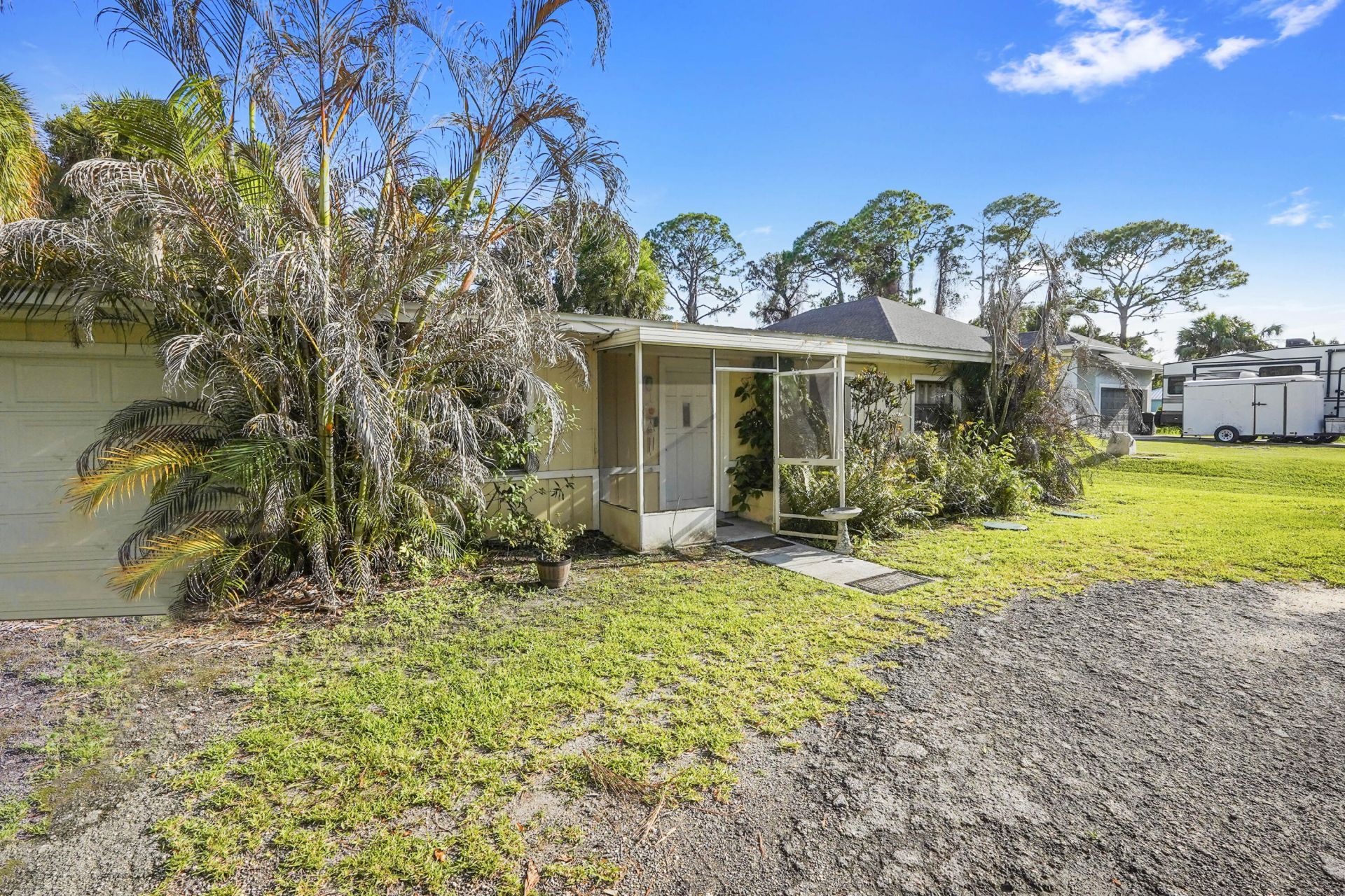 203 E Easy Street, Fort Pierce, FL 34982 Photo