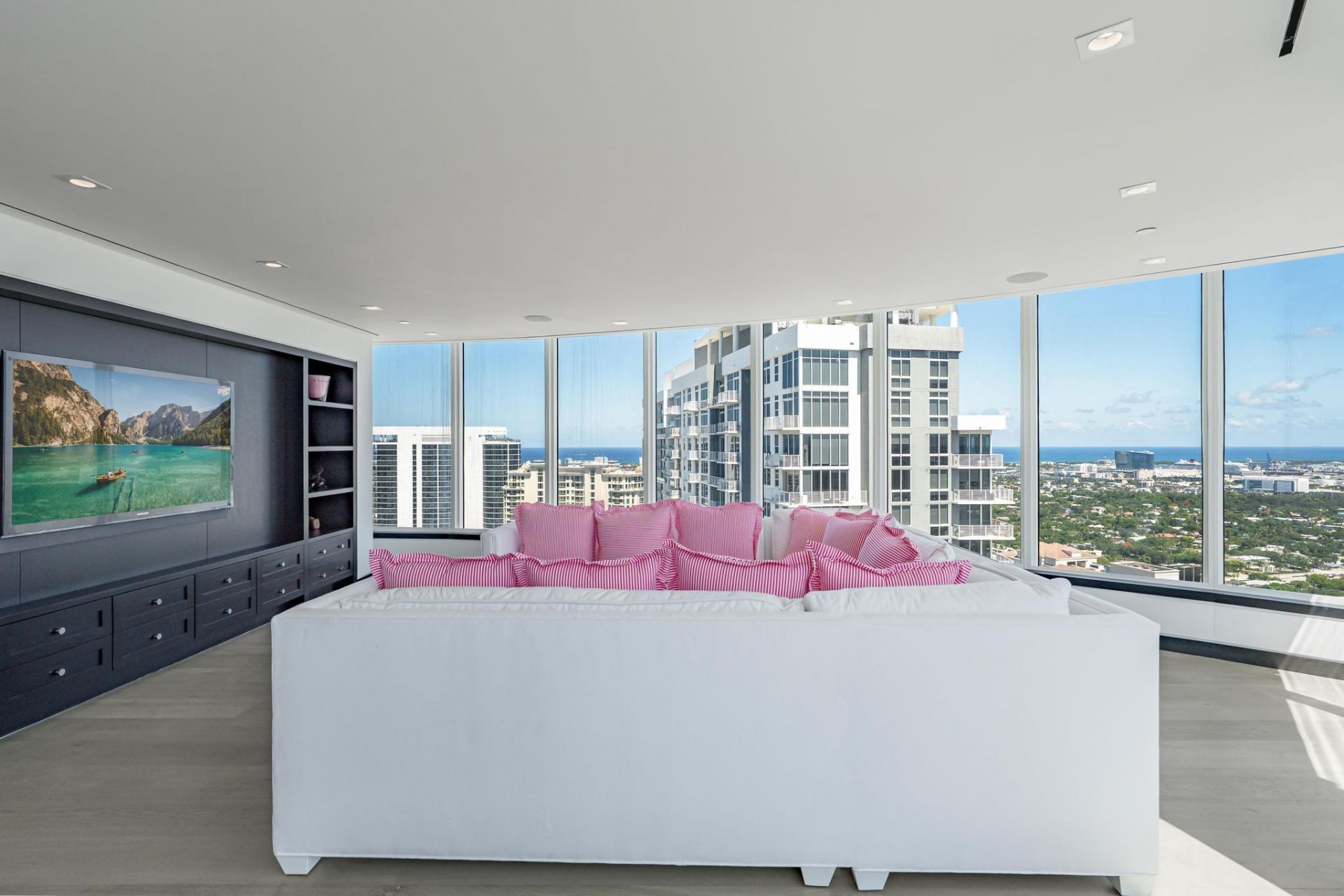 333 Las Olas Way, Unit 4206, Fort Lauderdale, FL 33301 Photo