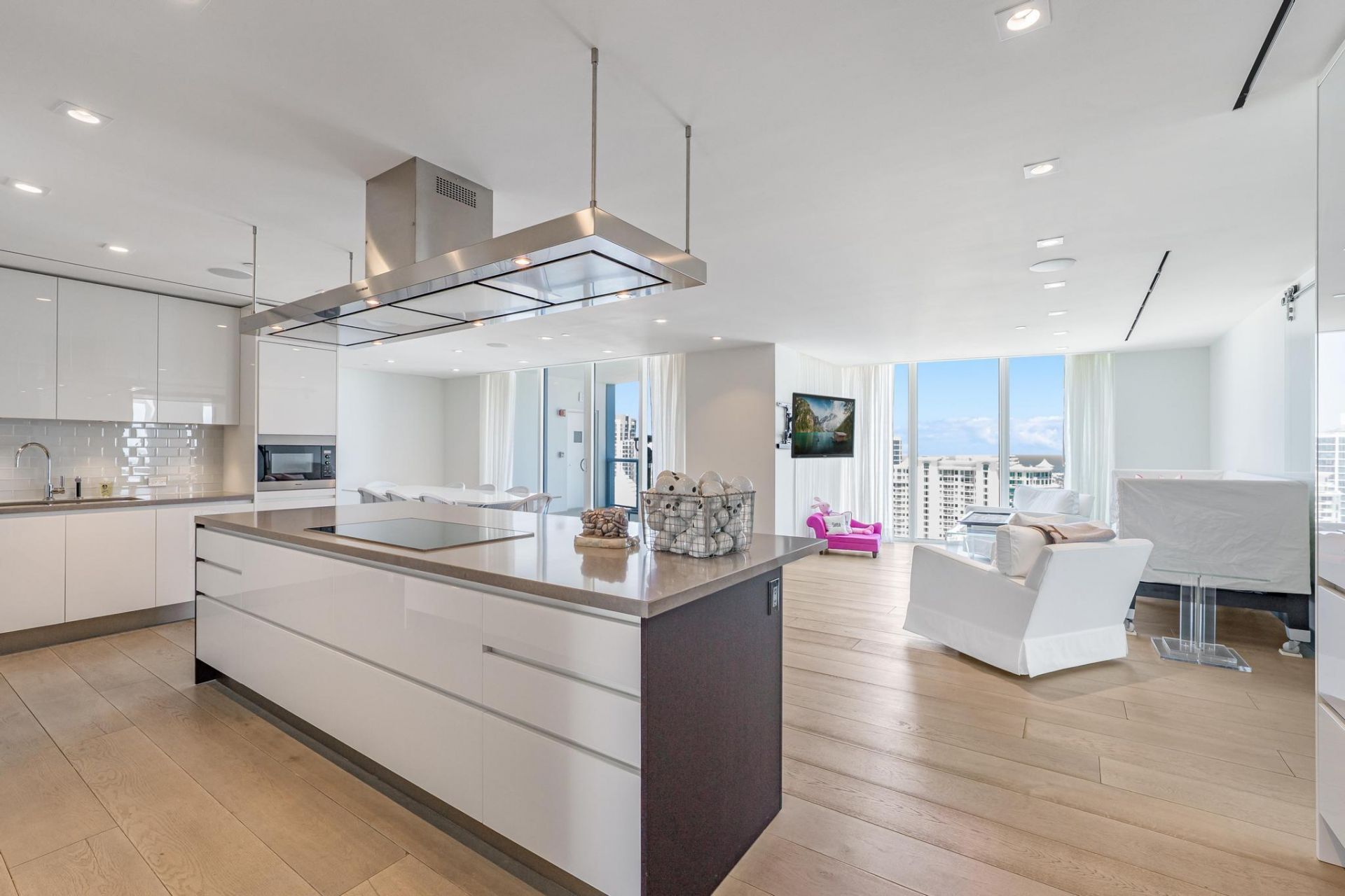 333 Las Olas Way, Unit 4206, Fort Lauderdale, FL 33301 Photo