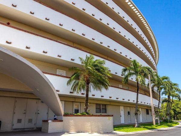 1319 E Hillsboro Boulevard, Unit 208, Deerfield Beach, FL 33441