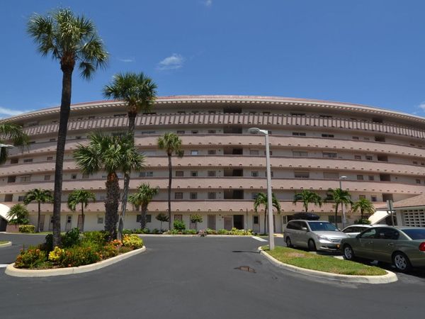 1319 E Hillsboro Boulevard, Unit 208, Deerfield Beach, FL 33441