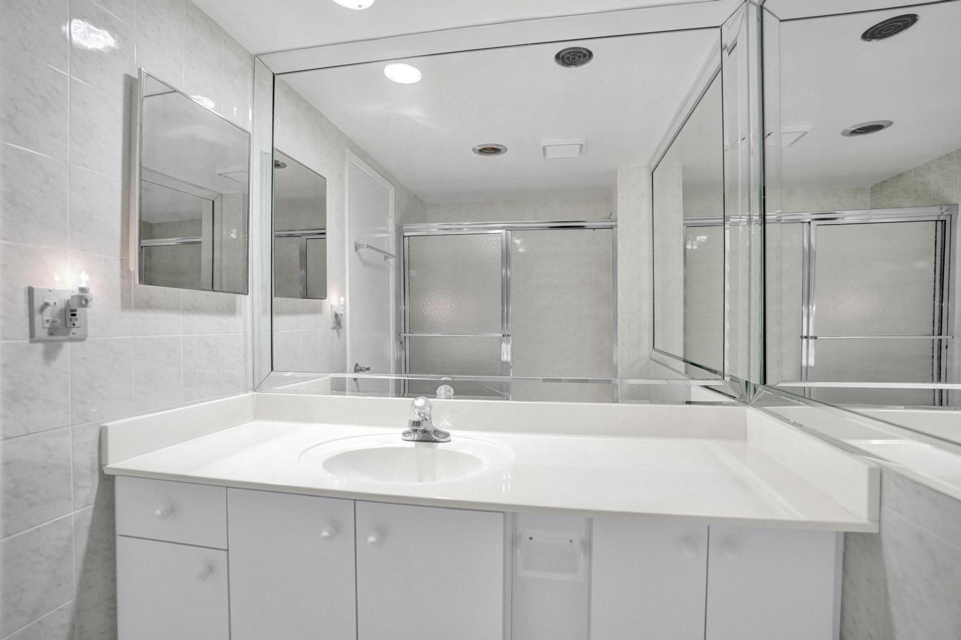 4010 Galt Ocean Drive, Unit 310, Fort Lauderdale, FL 33308 Photo