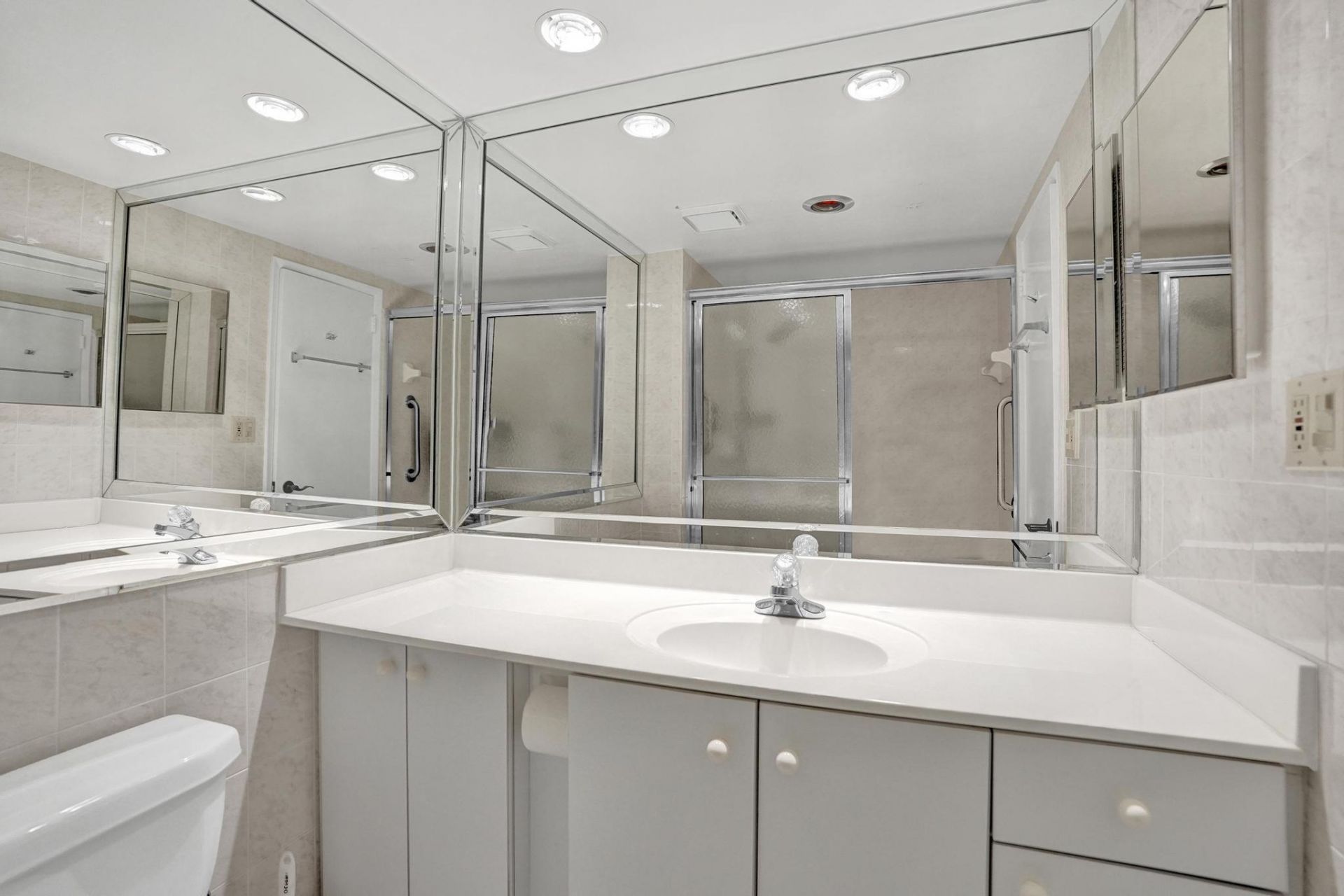 4010 Galt Ocean Drive, Unit 310, Fort Lauderdale, FL 33308 Photo