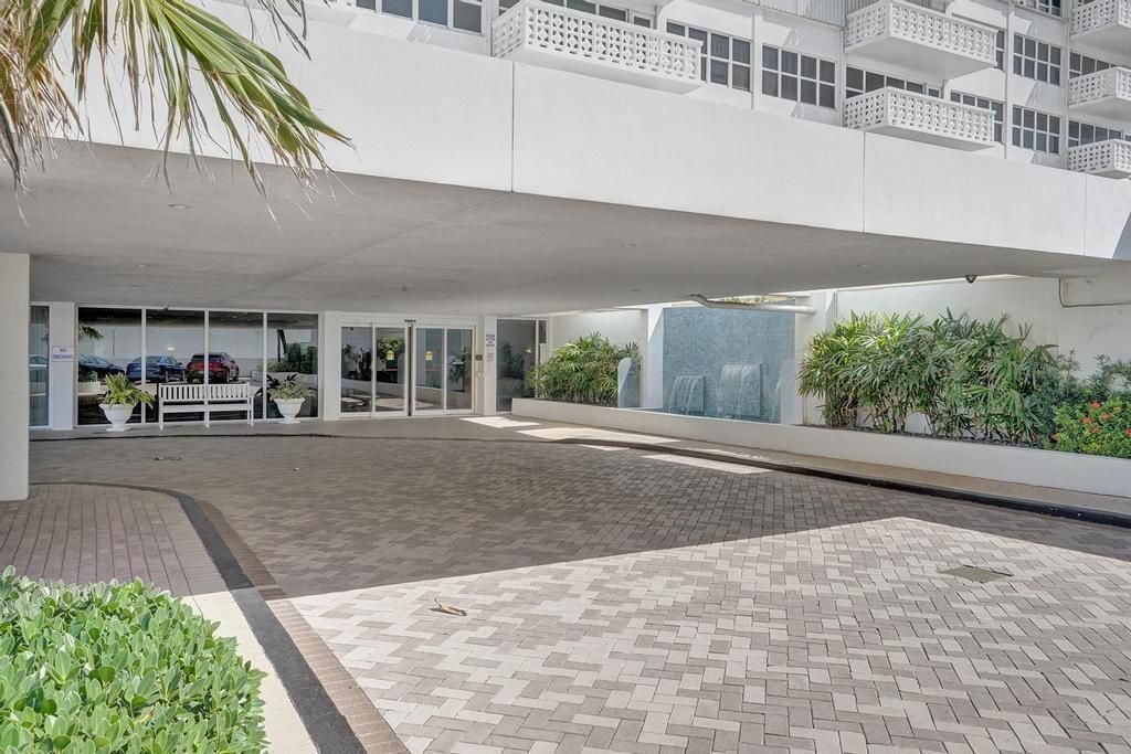 4010 Galt Ocean Drive, Unit 310, Fort Lauderdale, FL 33308 Photo