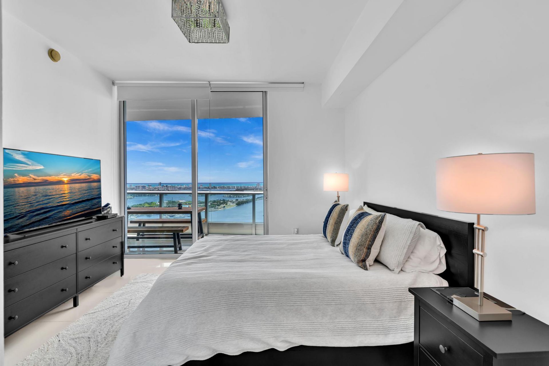 900 Biscayne Boulevard, Unit 4703, Miami, FL 33132 Photo