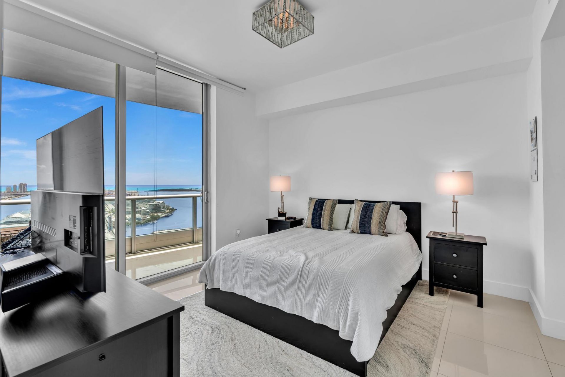 900 Biscayne Boulevard, Unit 4703, Miami, FL 33132 Photo