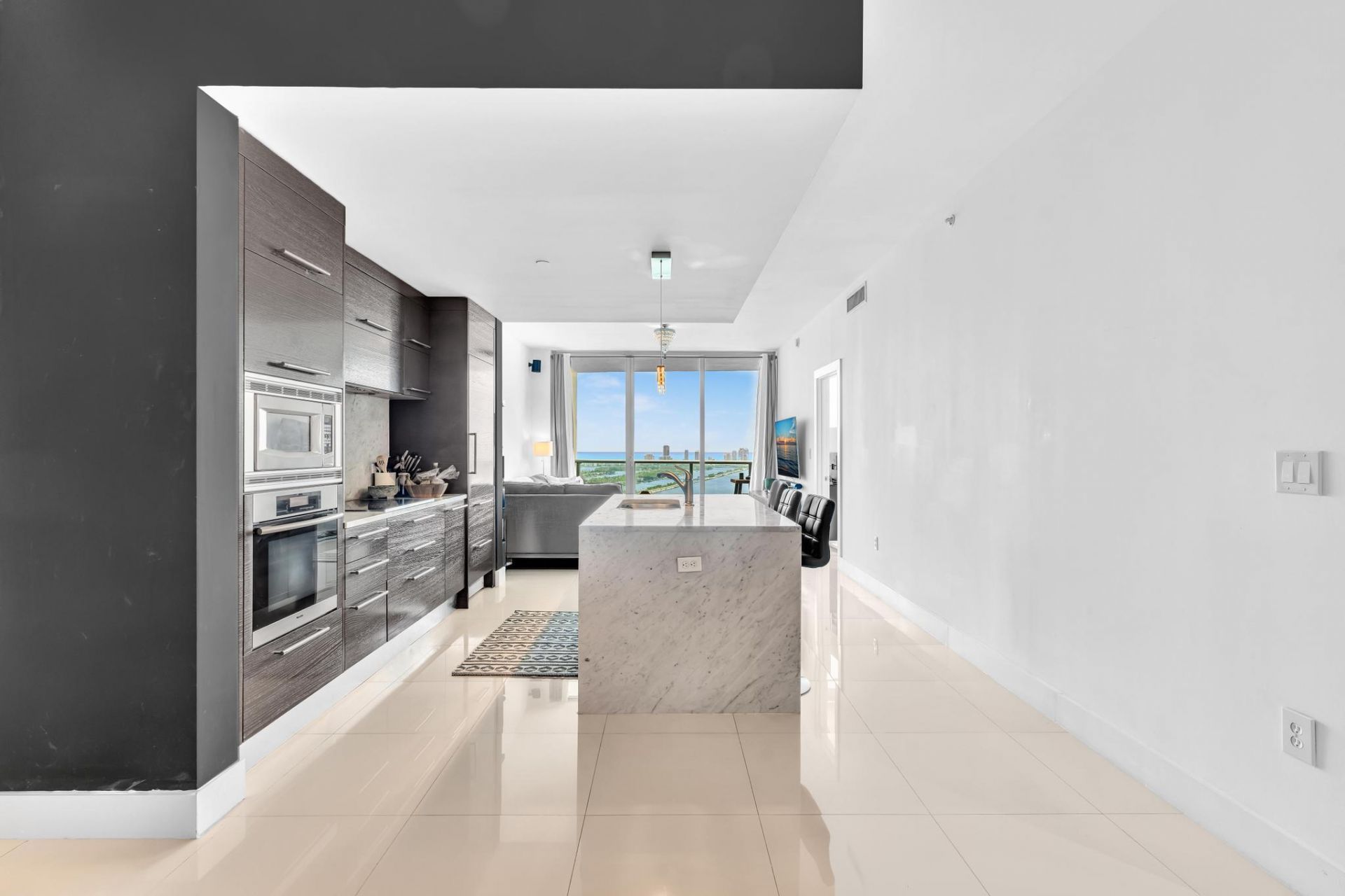 900 Biscayne Boulevard, Unit 4703, Miami, FL 33132 Photo
