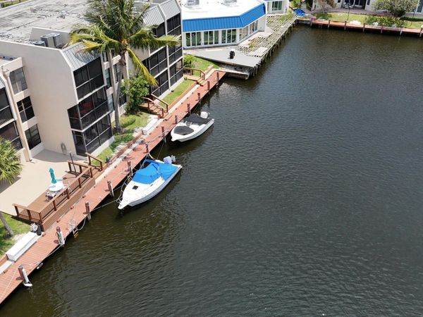 1 Royal Palm Way, Unit 101, Boca Raton, FL 33432