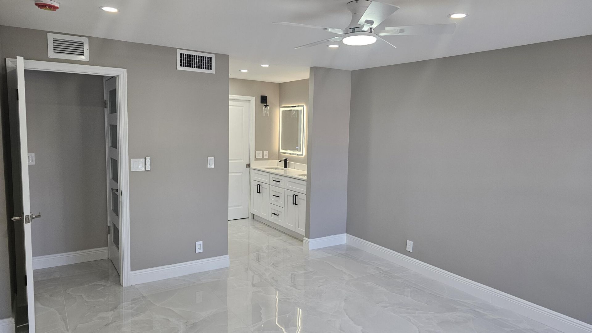 1 Royal Palm Way, Unit 101, Boca Raton, FL 33432 Photo