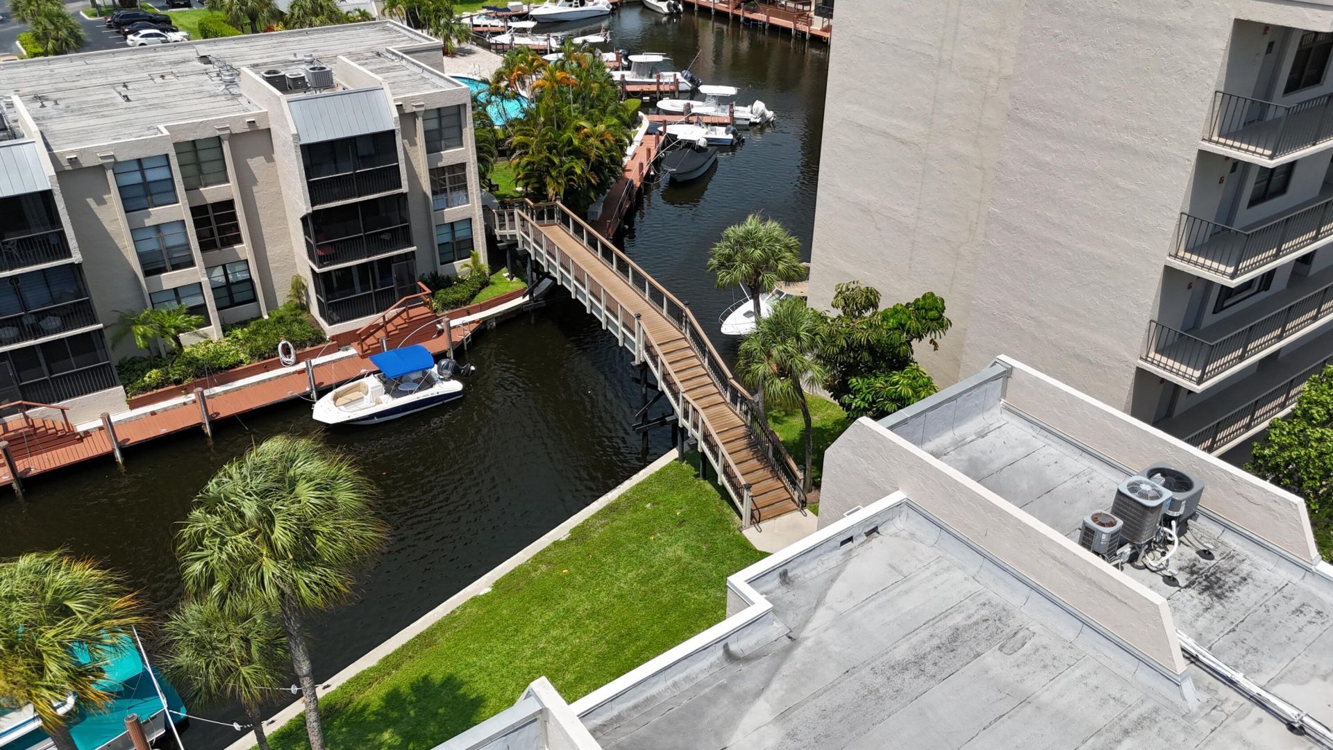 1 Royal Palm Way, Unit 101, Boca Raton, FL 33432 Photo