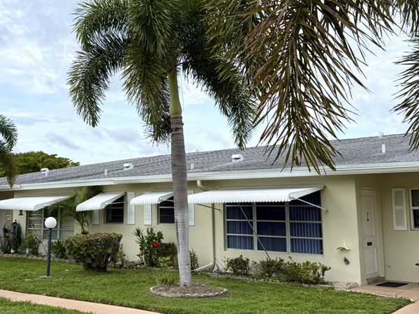 200 Pine Point Drive, Unit B, Boynton Beach, FL 33435