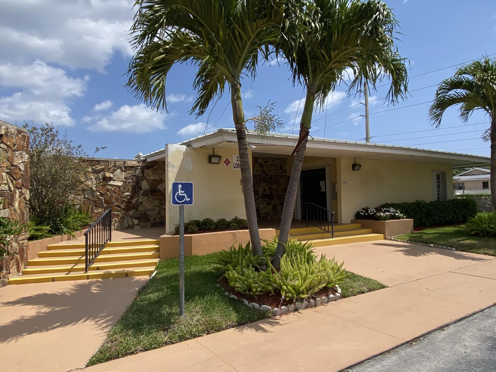 200 Pine Point Drive, Unit B, Boynton Beach, FL 33435 Photo