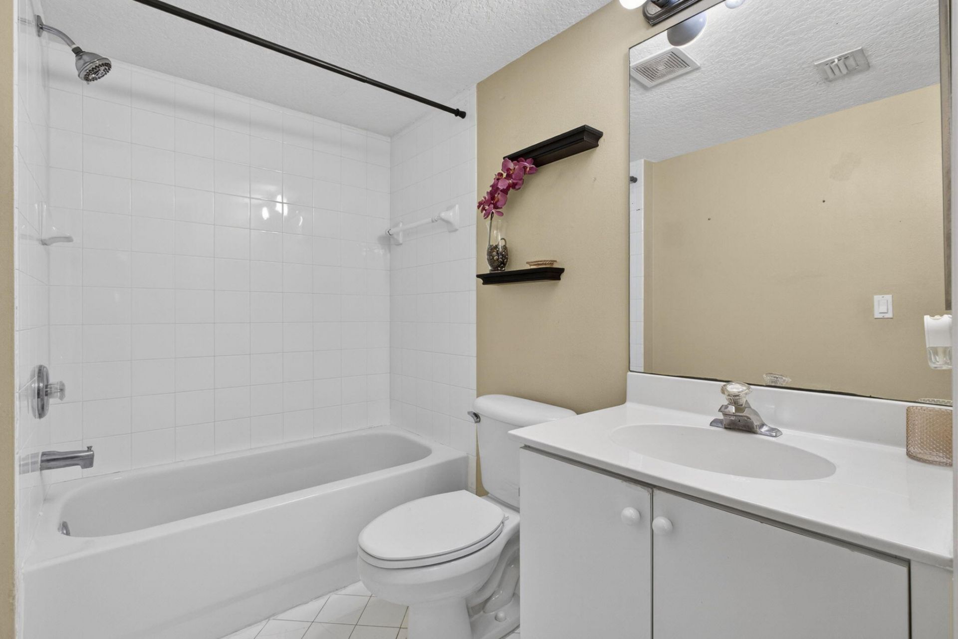 3501 Briar Bay Boulevard, Unit 105, West Palm Beach, FL 33411 Photo