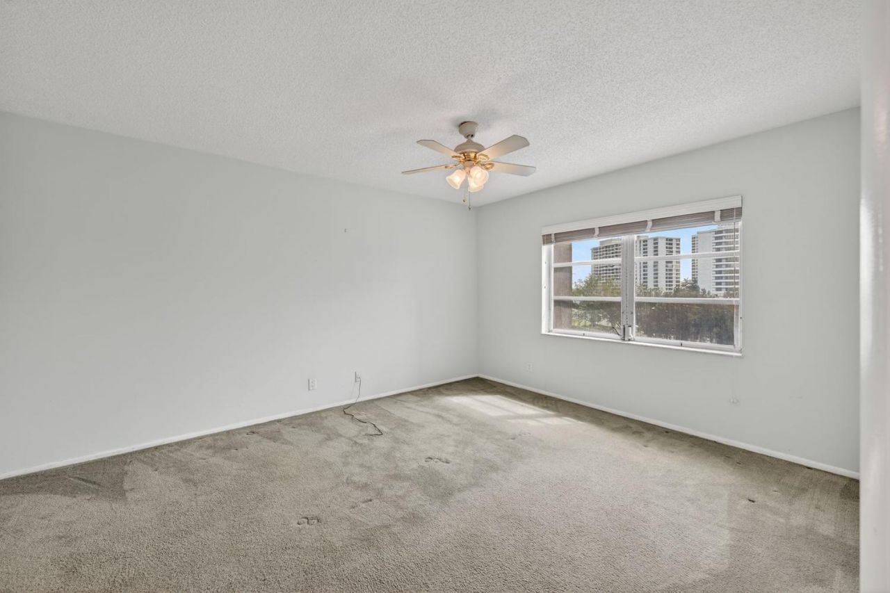 400 Diplomat Parkway, Unit 612, Hallandale Beach, FL 33009 Photo