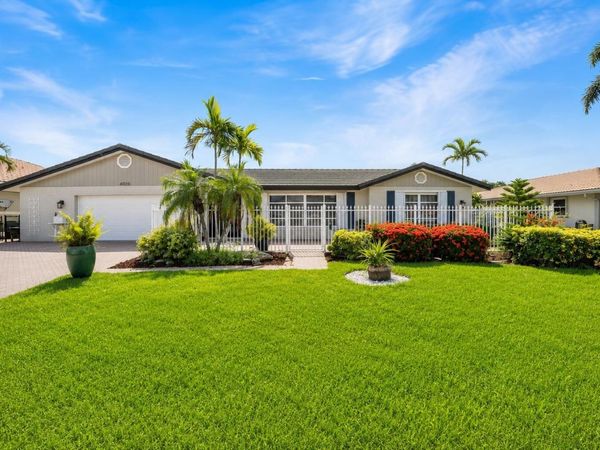 4020 NE 24th Avenue, Lighthouse Point, FL 33064