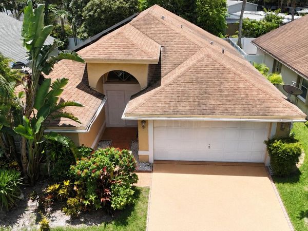 1059 Fairfax Circle W, Boynton Beach, FL 33436